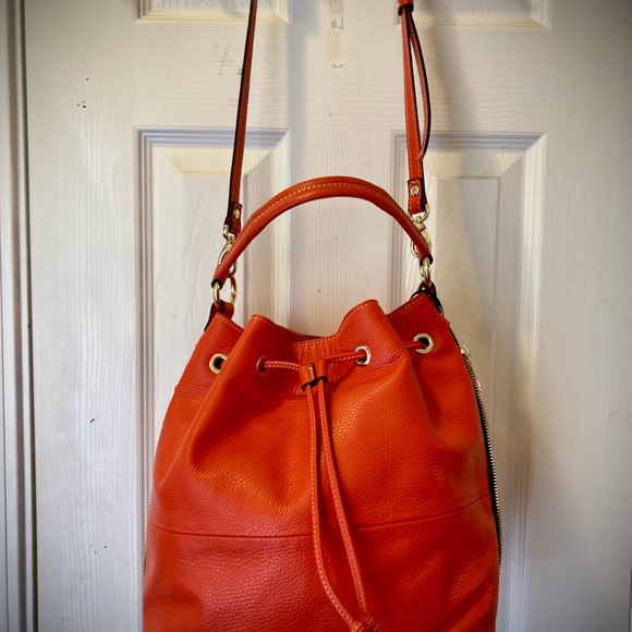 NWT A.Bellucci, Rich Mandarin Orange Colored Bag. 100% Full grain LEATHER! NEW - Picture 3 of 9